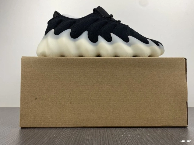 400 YEEZY ADIDAS H68031 0819